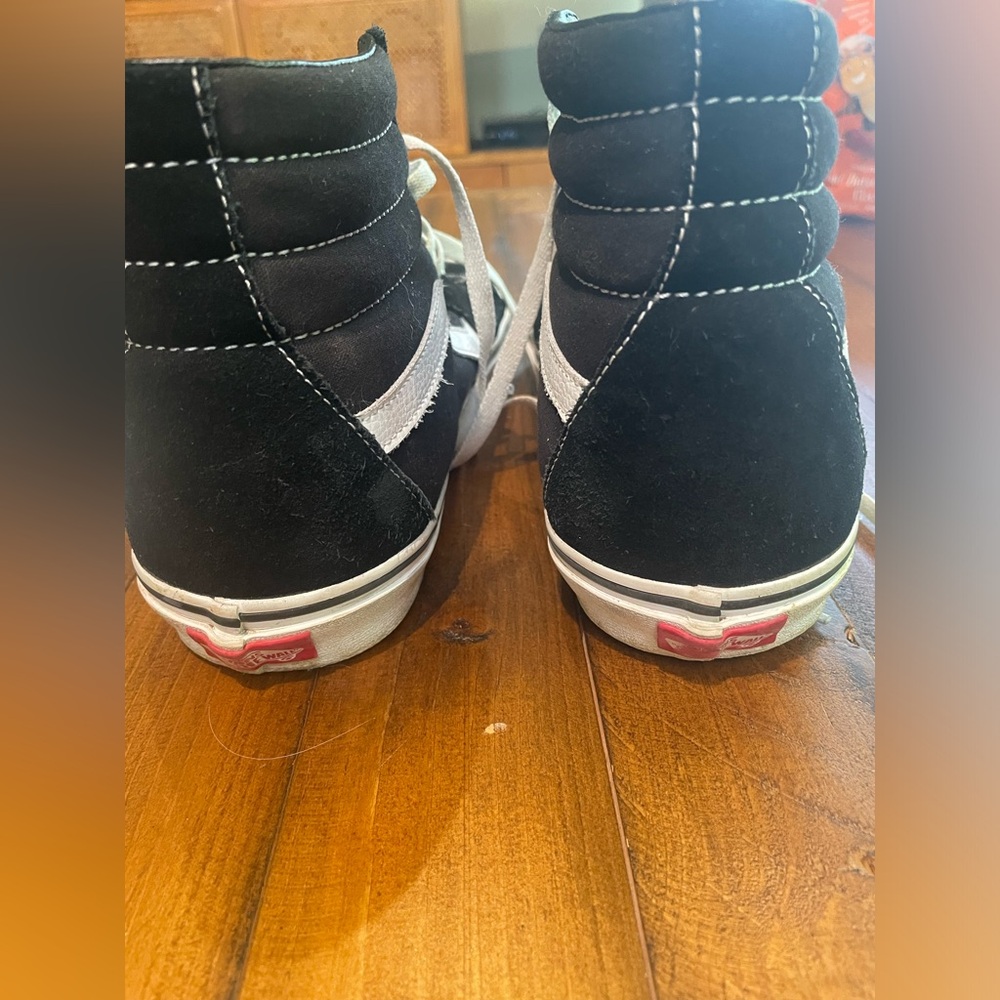 VANS Sk8-Hi Shoe - Picture 3 of 8